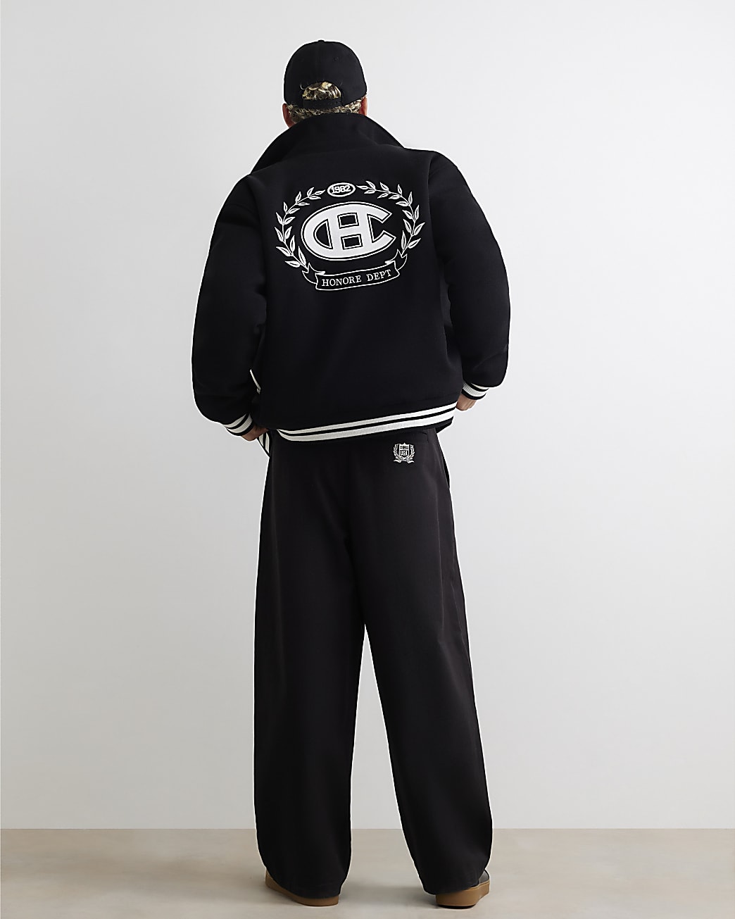 Cotton Balloon Leg Trousers in Black - Image 3 Cotton Balloon Leg Trousers in Black