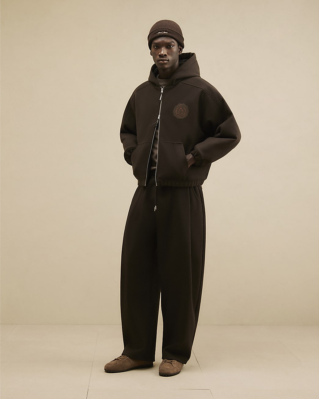 Crest Pleated Barrel Leg Joggers in Brown - Image 2 Crest Pleated Barrel Leg Joggers in Brown