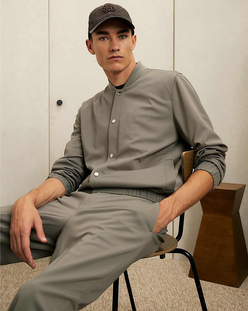 Fine Textured Bomber Jacket in Grey - Image 2 Fine Textured Bomber Jacket in Grey