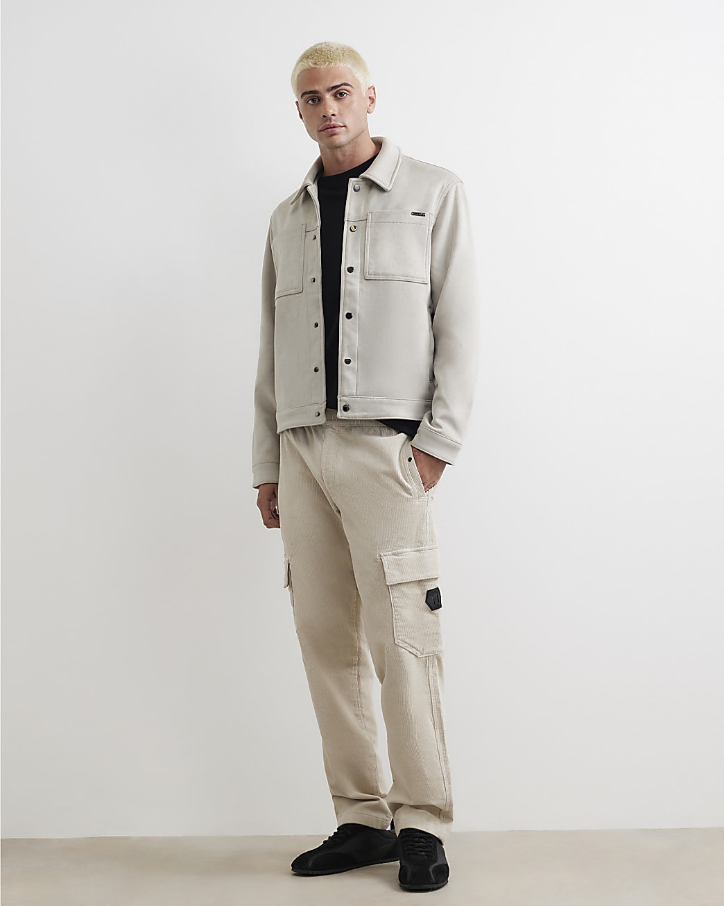 Loose Fit Corduroy Cargo Trousers in Beige - Image 2 Loose Fit Corduroy Cargo Trousers in Beige