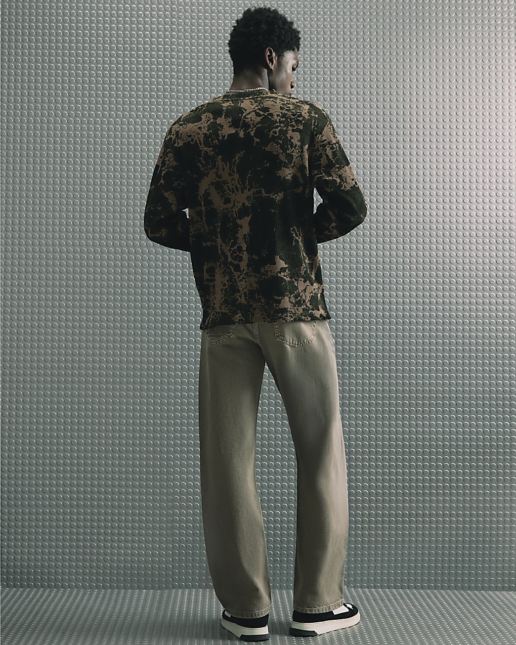 Loose Fit Jeans in Beige - Image 3 Loose Fit Jeans in Beige