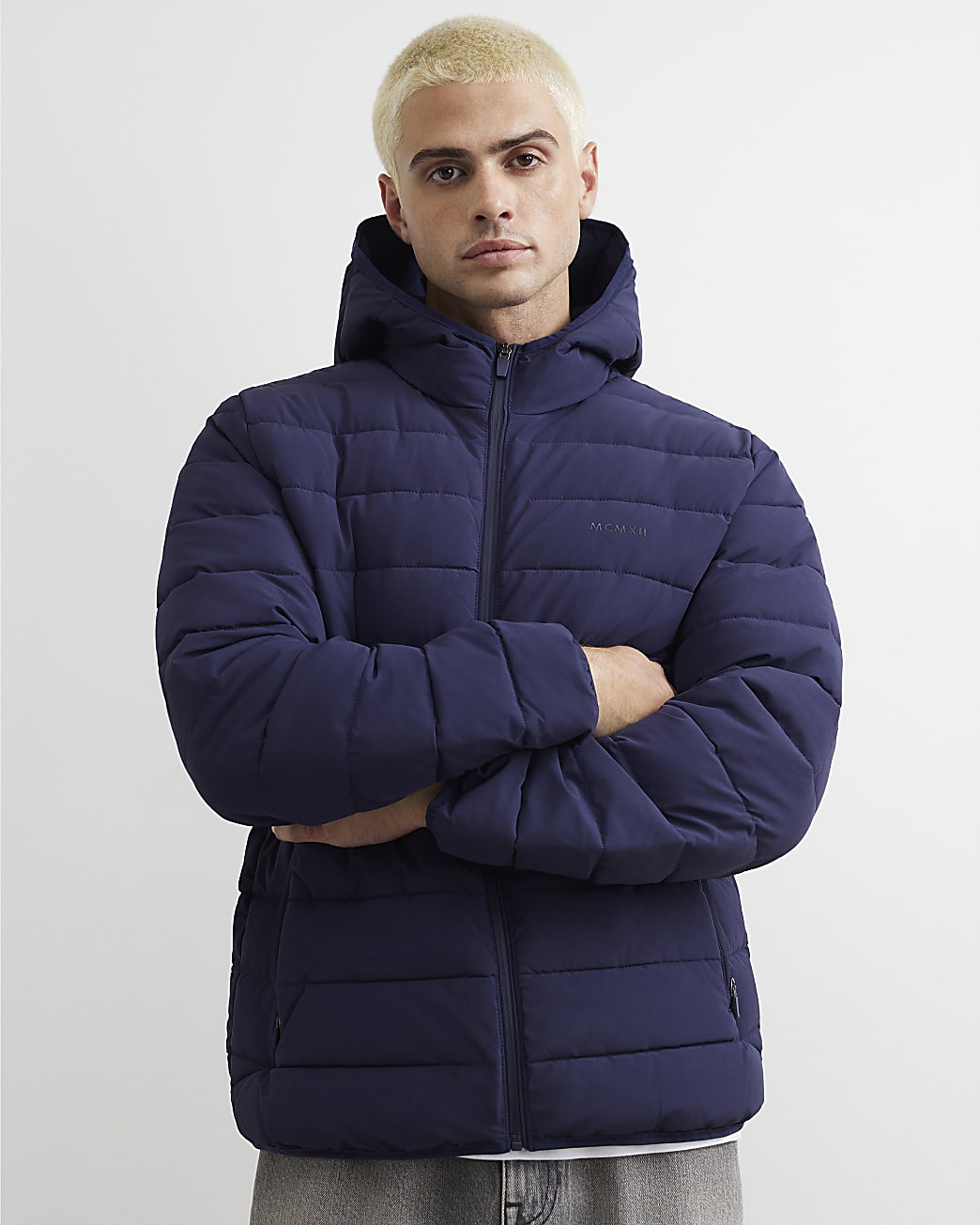 Muscle Fit Cotton Mcmxii Puffa Jacket in Navy - Image 2 Muscle Fit Cotton Mcmxii Puffa Jacket in Navy