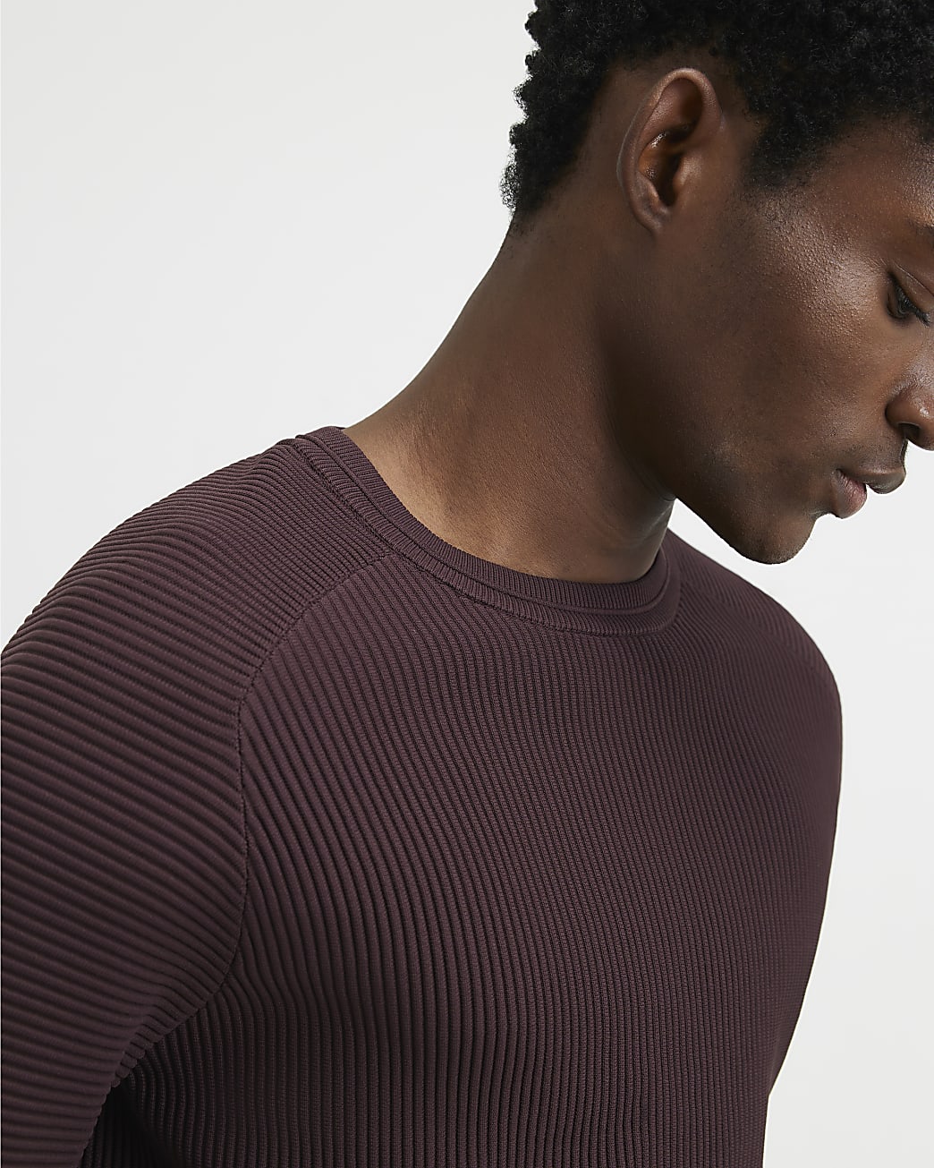 Muscle Fit Long Sleeve Jumper in Burgundy - Image 4 Muscle Fit Long Sleeve Jumper in Burgundy