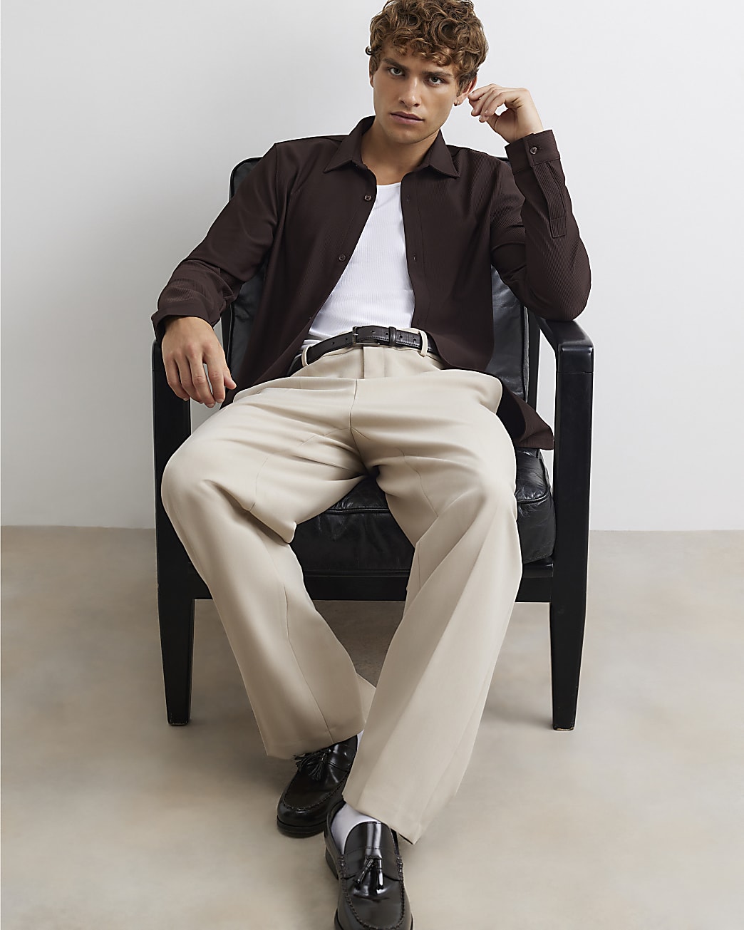 Muscle Fit Ribbed Shirt in Brown - Image 2 Muscle Fit Ribbed Shirt in Brown