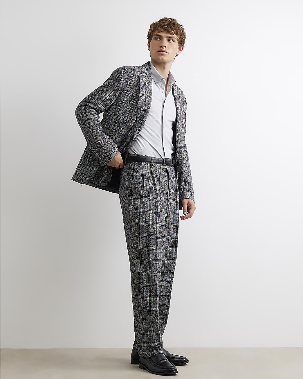 Muscle Fit Textured Long Sleeve Shirt in Grey - Image 4 Muscle Fit Textured Long Sleeve Shirt in Grey