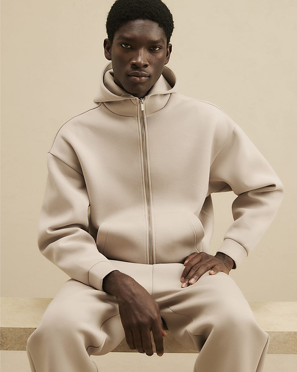 Oversized Fit Premium Hoodie in Beige - Image 2 Oversized Fit Premium Hoodie in Beige