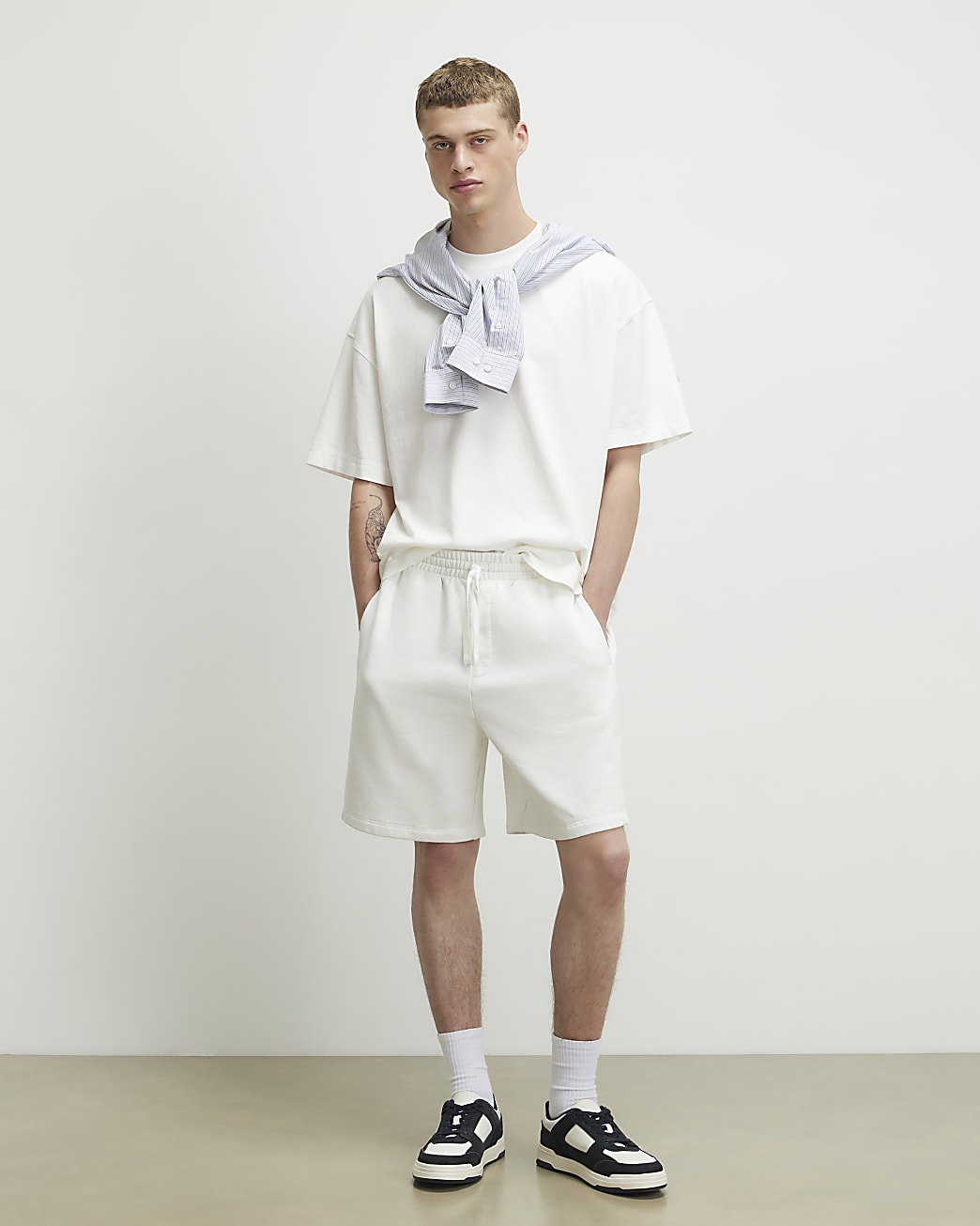 Oversized Fit T-shirt & Shorts Set in Cream - Image 4 Oversized Fit T-shirt & Shorts Set in Cream