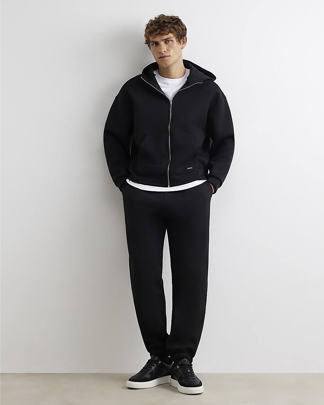 Premium Cotton Cuffed Joggers in Black - Image 2 Premium Cotton Cuffed Joggers in Black