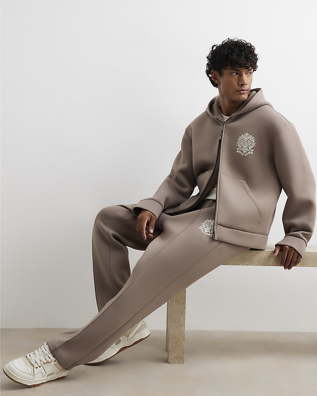 Premium Regular Fit Baroque Joggers in Beige - Image 2 Premium Regular Fit Baroque Joggers in Beige