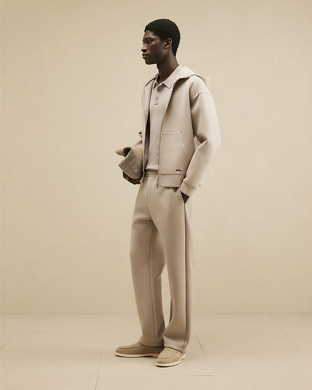 Premium Regular Fit Joggers in Beige - Image 2 Premium Regular Fit Joggers in Beige