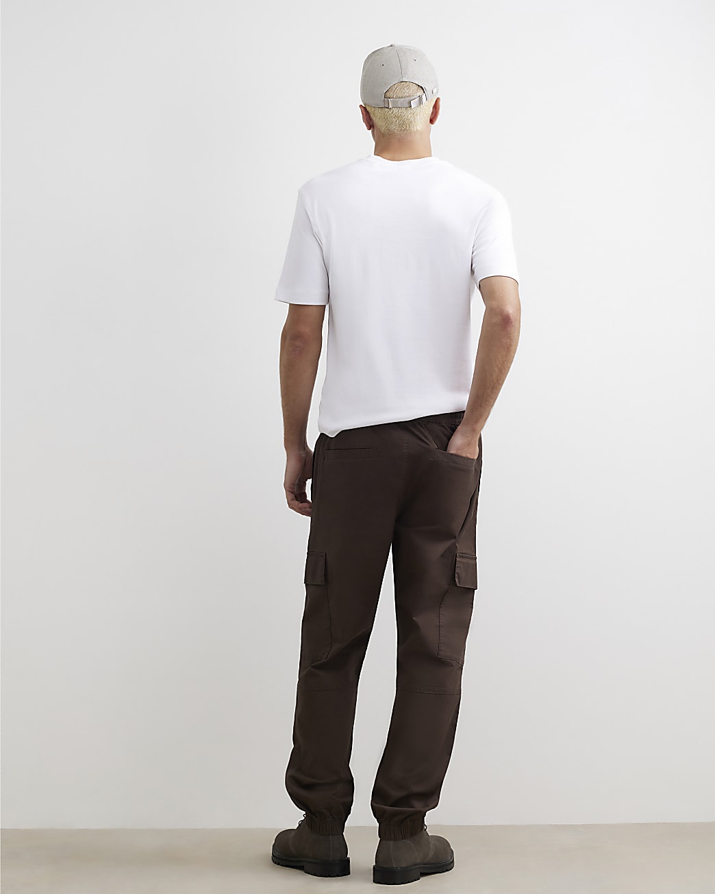 Regular Fit Cargo Trousers in Brown - Image 3 Regular Fit Cargo Trousers in Brown