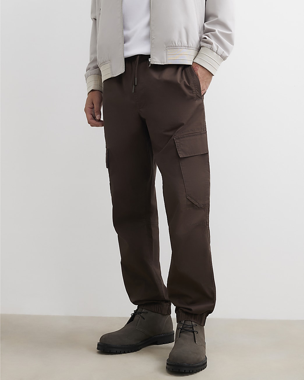 Regular Fit Cargo Trousers in Brown - Image 4 Regular Fit Cargo Trousers in Brown