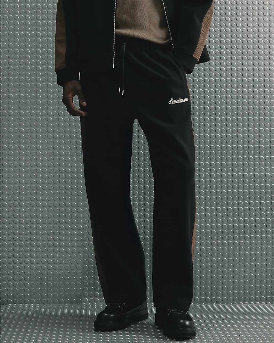 Regular Fit Corduroy Sanctuaire Jogger in Black - Image 4 Regular Fit Corduroy Sanctuaire Jogger in Black