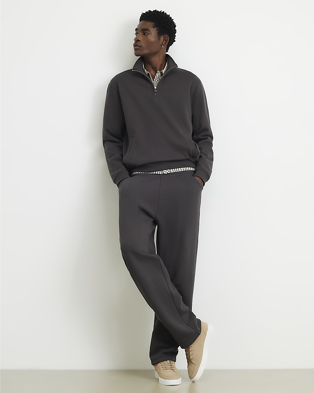 Regular Fit Cotton Half Zip Sweatshirt in Grey - Image 4 Regular Fit Cotton Half Zip Sweatshirt in Grey