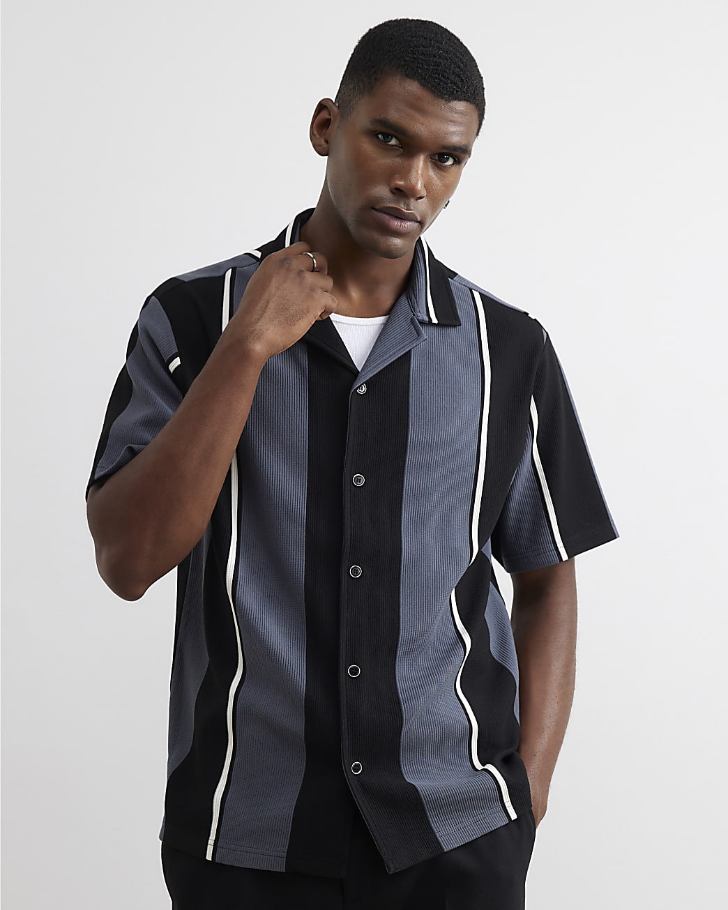 Regular Fit Textured Stripe Revere Shirt in Grey - Image 2 Regular Fit Textured Stripe Revere Shirt in Grey