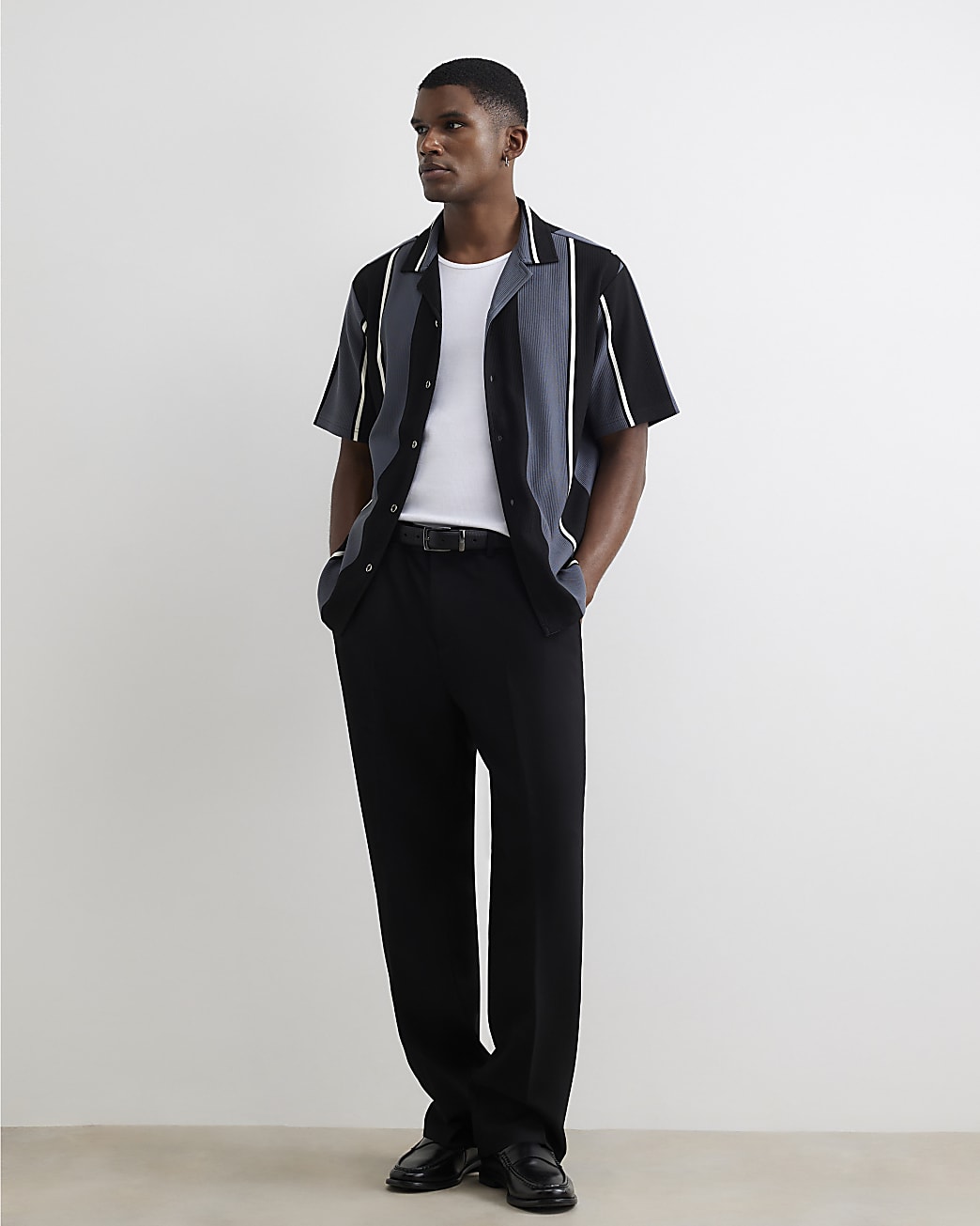 Regular Fit Textured Stripe Revere Shirt in Grey - Image 4 Regular Fit Textured Stripe Revere Shirt in Grey