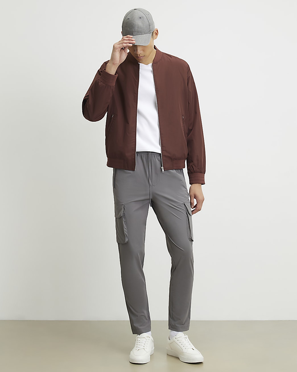 Skinny Fit Cargo Trousers in Grey - Image 2 Skinny Fit Cargo Trousers in Grey
