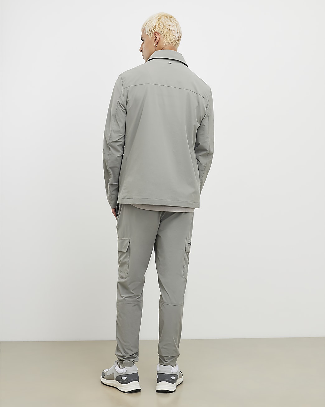 Skinny Fit Stretch Cargo Trousers in Grey - Image 3 Skinny Fit Stretch Cargo Trousers in Grey