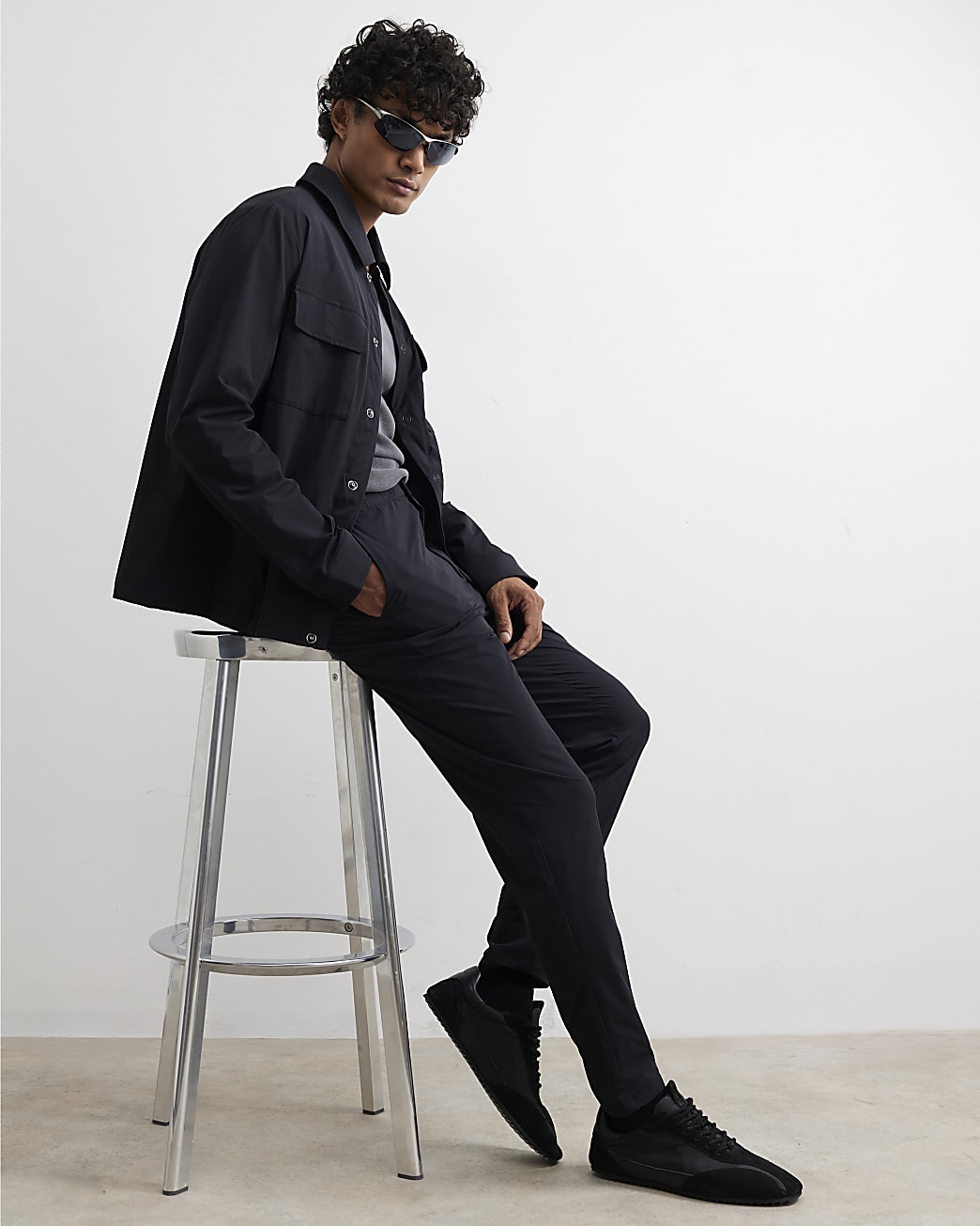 Skinny Fit Trousers in Black - Image 2 Skinny Fit Trousers in Black