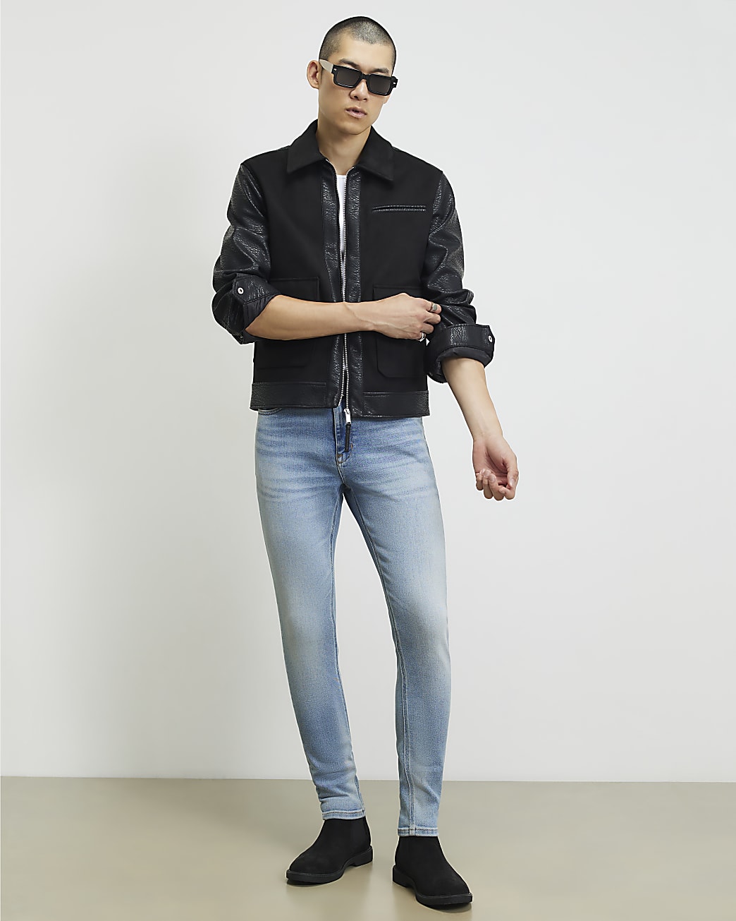 Skinny Fit Washed Spray on Jeans in Blue - Image 2 Skinny Fit Washed Spray on Jeans in Blue