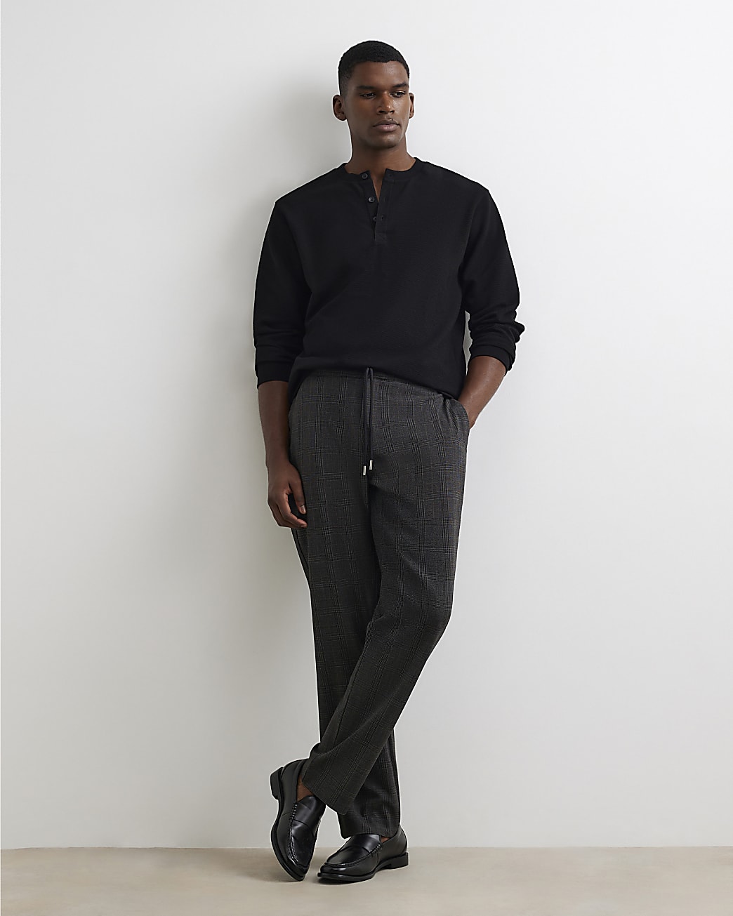 Slim Fit Check Jogger Trousers in Brown - Image 2 Slim Fit Check Jogger Trousers in Brown