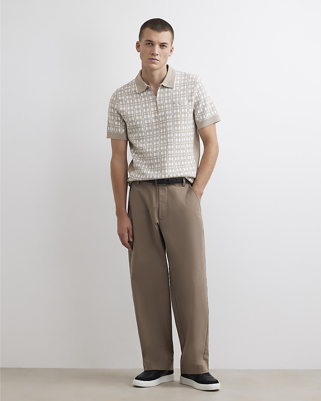 Slim Fit Check Knit Blocked Polo Shirt in Beige - Image 4 Slim Fit Check Knit Blocked Polo Shirt in Beige