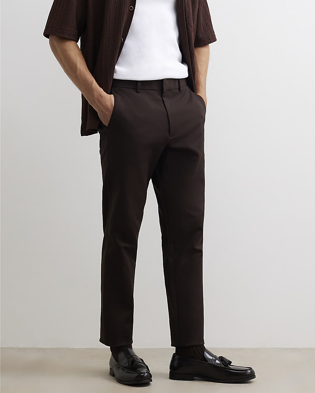 Slim Fit Cotton Blend Chino Trousers in Brown - Image 4 Slim Fit Cotton Blend Chino Trousers in Brown