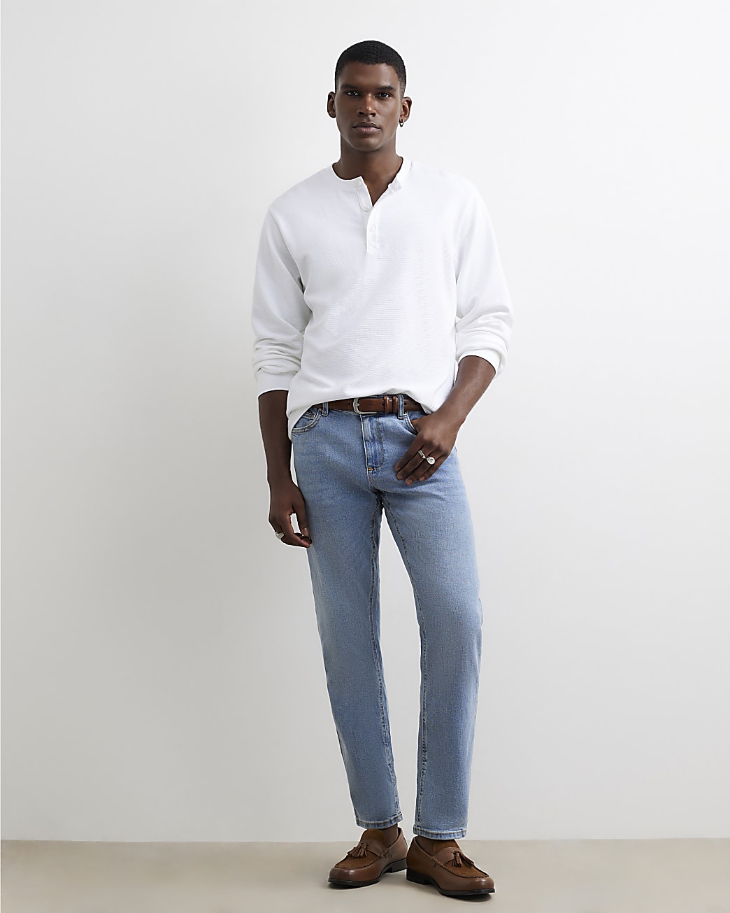 Slim Fit Mid Wash Jeans in Blue - Image 2 Slim Fit Mid Wash Jeans in Blue