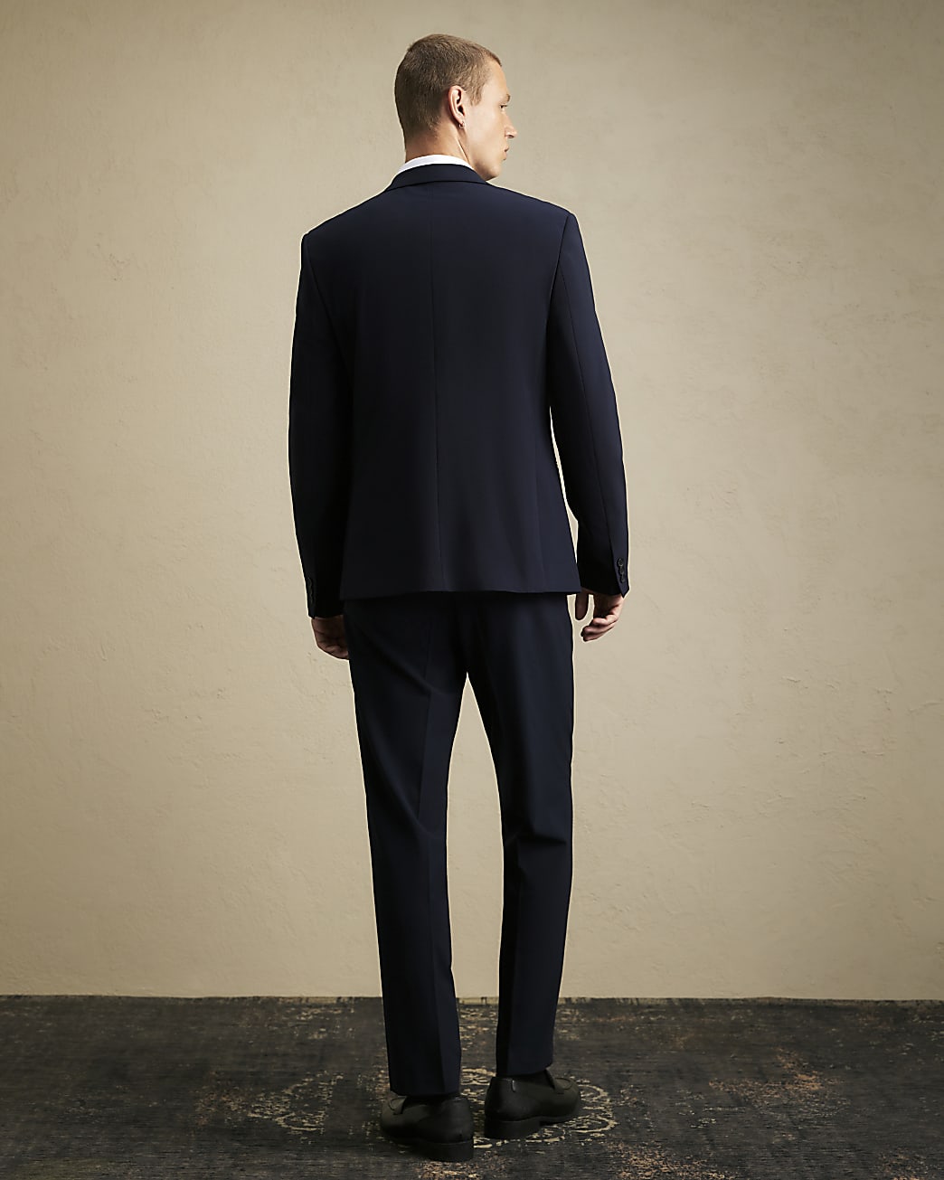 Slim Fit Tailored Suit Trousers in Navy - Image 3 Slim Fit Tailored Suit Trousers in Navy