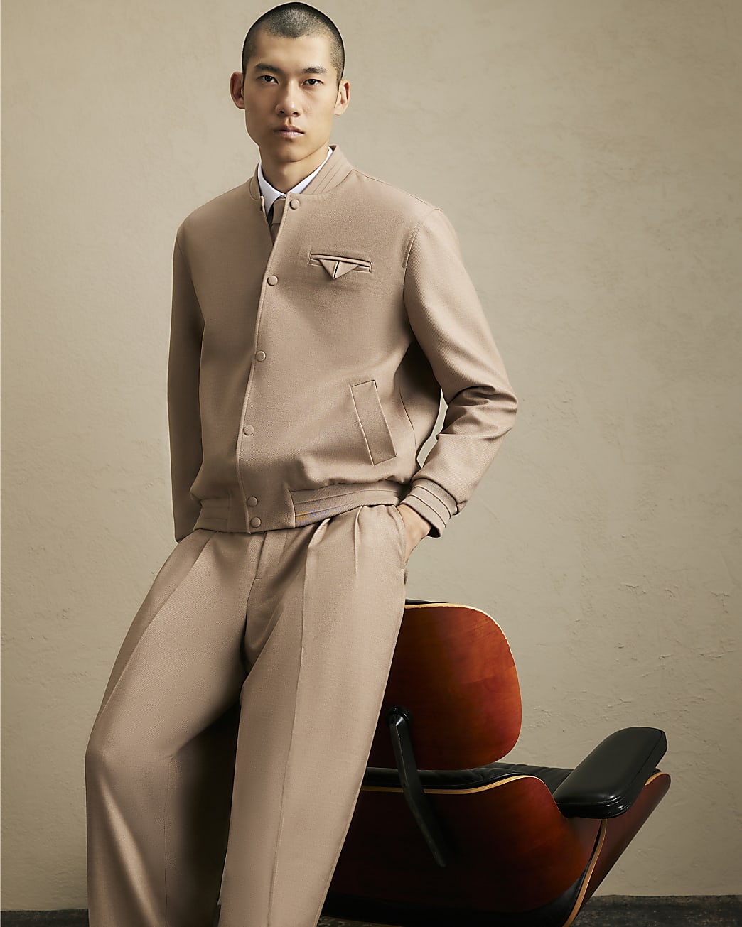 Smart Twill Bomber Jacket in Beige - Image 2 Smart Twill Bomber Jacket in Beige