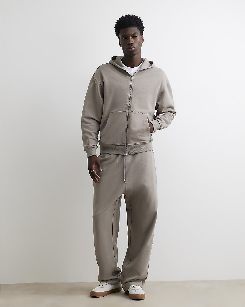 Wide Leg Cotton Washed Joggers in Grey - Image 2 Wide Leg Cotton Washed Joggers in Grey